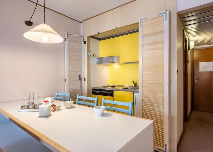 Universo-1 By Interhome